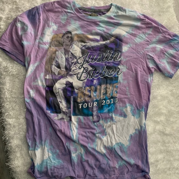 Tops - JUSTIN BIEBER CONCERT TEE